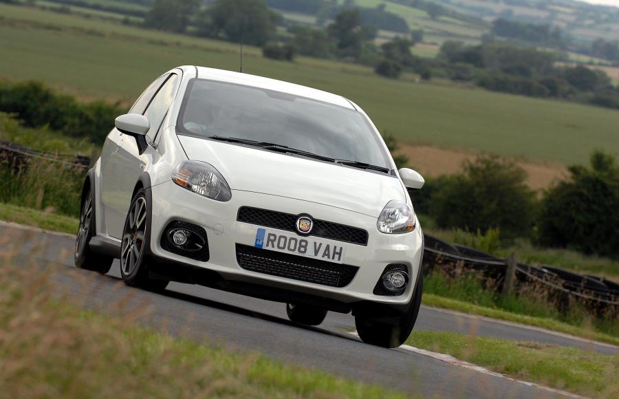  Abarth Grande Punto (199) 2008 года  (UK) (фото 27 из 29)